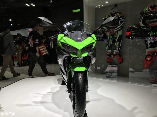 川崎2018款ninja 400,2017東京車展實拍