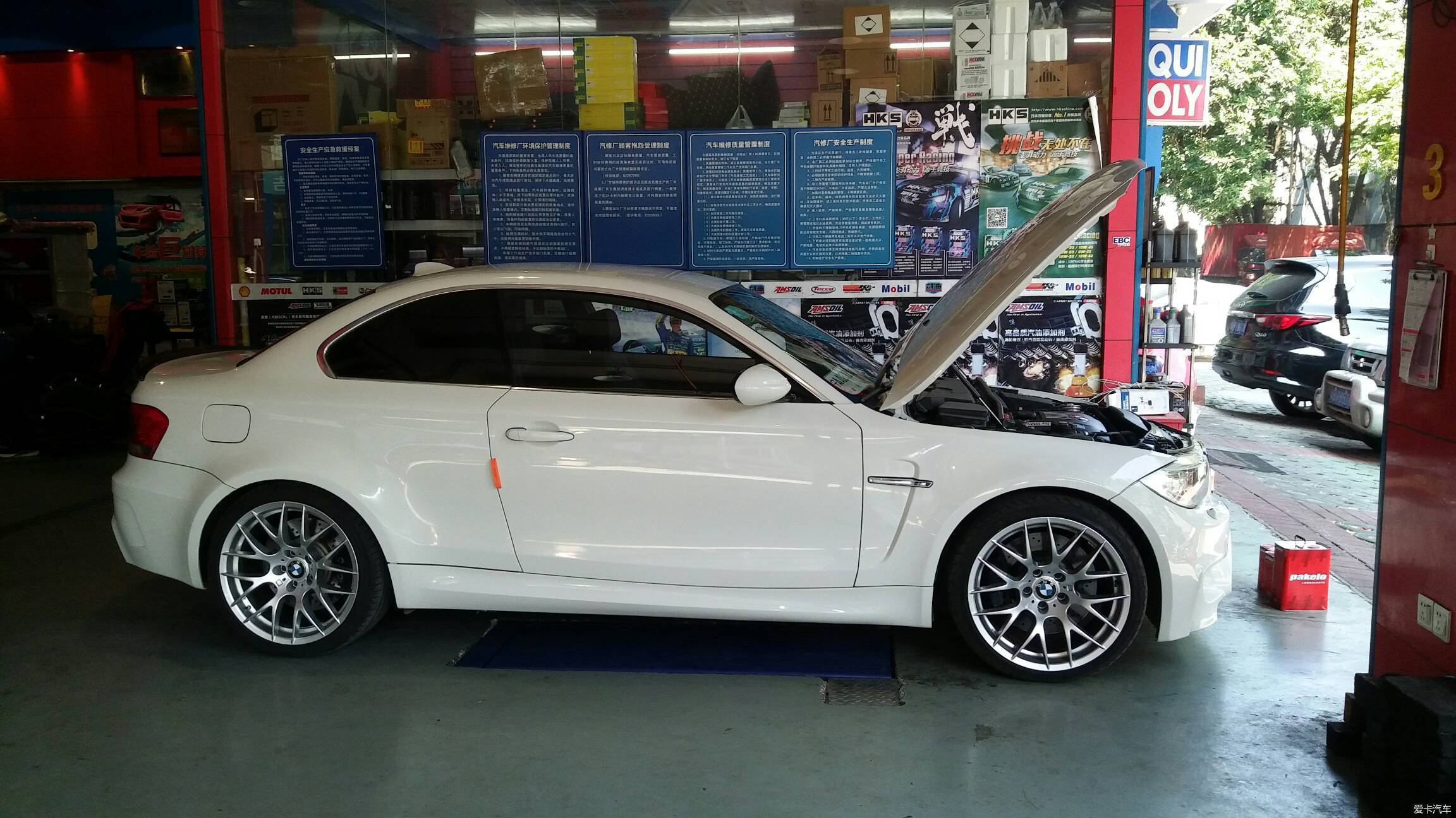 宝马1m小保养换机油帕克龙5w406升