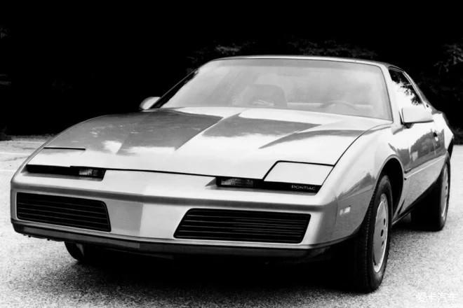 大家来侃车#第三代庞蒂亚克火鸟(1982-1992),应该是认知度最高的掖