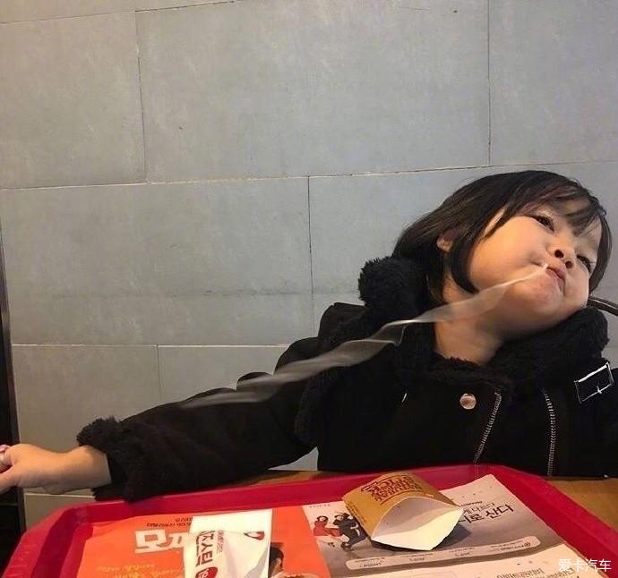 吃饭要积极表情包网红权律二吃拉丝芝士条我有独特的拉丝技巧可爱到