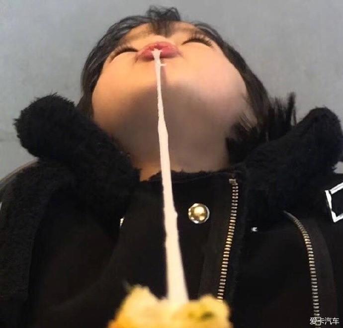 吃饭要积极表情包网红权律二吃拉丝芝士条我有独特的拉丝技巧可爱到