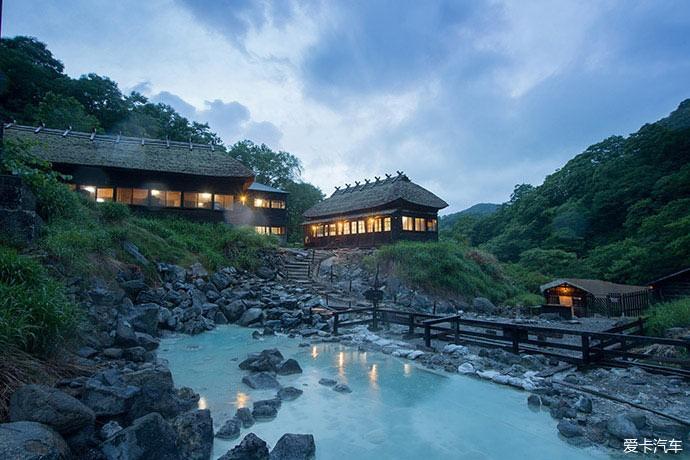 周末不窝家日本秋田县的田泽湖能满足你对旅行的所有需求它号称是日本