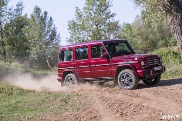 枣红色的越野车你们喜欢吗