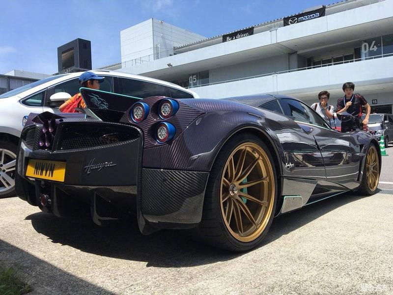 布加迪chiron divo特别版曝光:继5月美国贝弗利山庄闭展之后,布加迪在