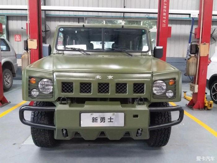 比赛采用单个发车方法每个车组由1名驾驶员和1名副