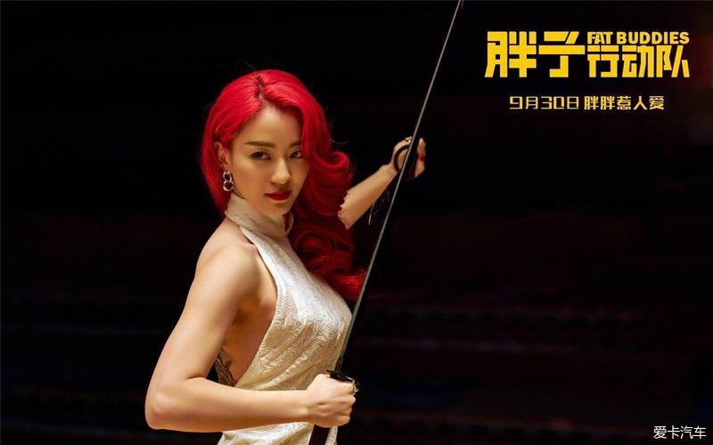 这部电影给我感觉很出乎意料首先作为一个喜剧迷看周