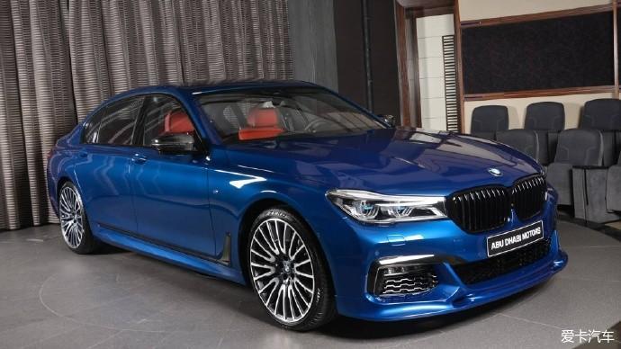 宝马m750li xdrive v8 avus蓝定制版