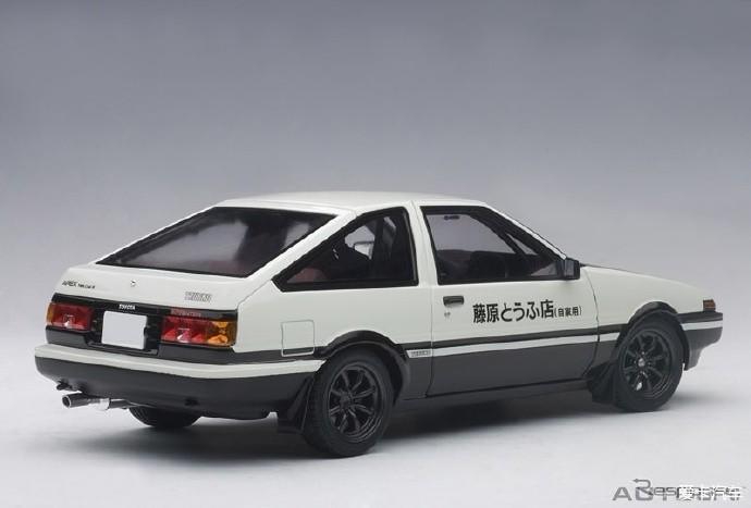 ae86最終版為漫畫頭文字d主人公藤原拓海座駕車模比例118由autoart