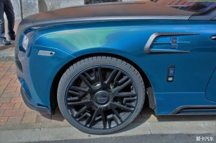 黑顶绅士罗尔斯罗伊斯个性双r劳斯莱斯