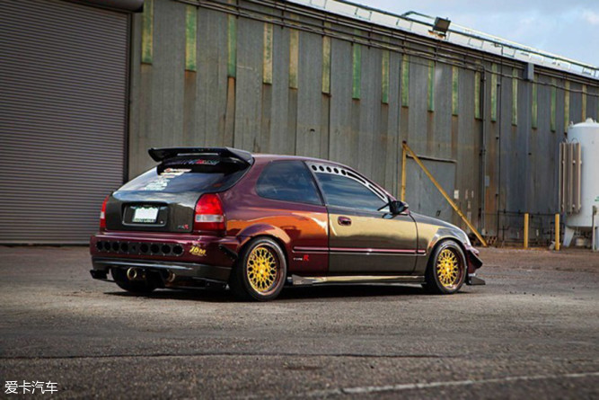 碳纤紫侠本田思域ek改装