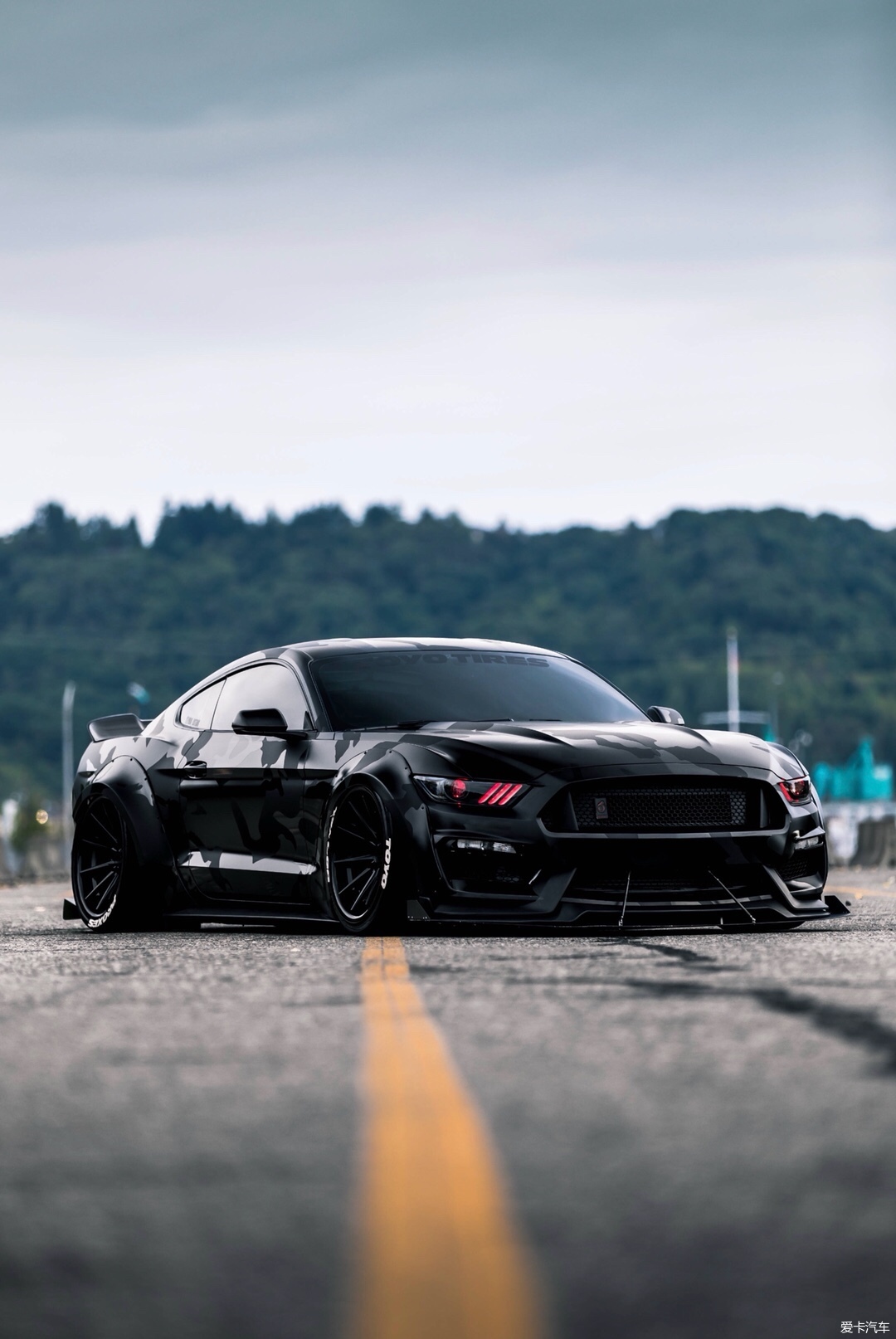 红眼地狱魔美式肌肉福特野马