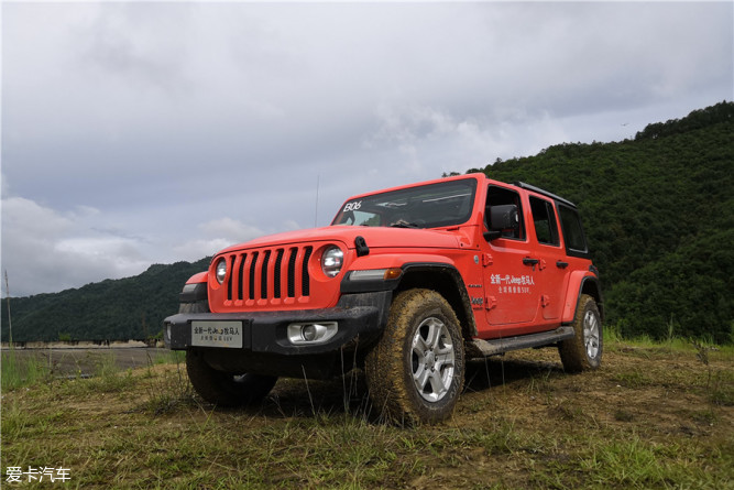 云南试驾全新一代jeep牧马人男人就应该开这样的车