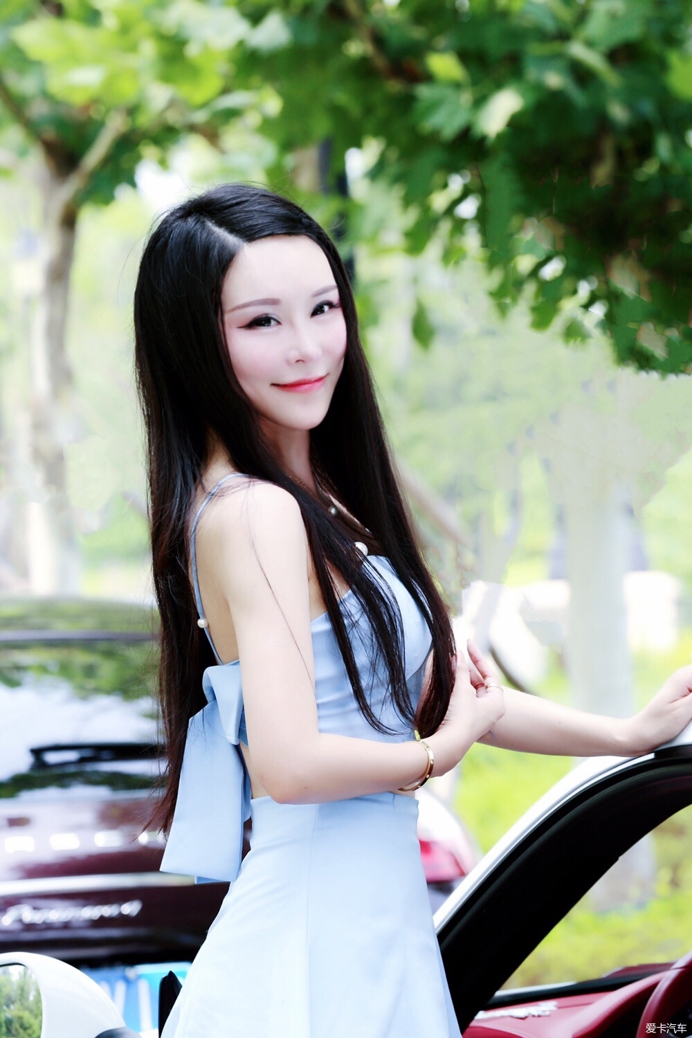 博恩梵德阳少和3位美女车主亮相