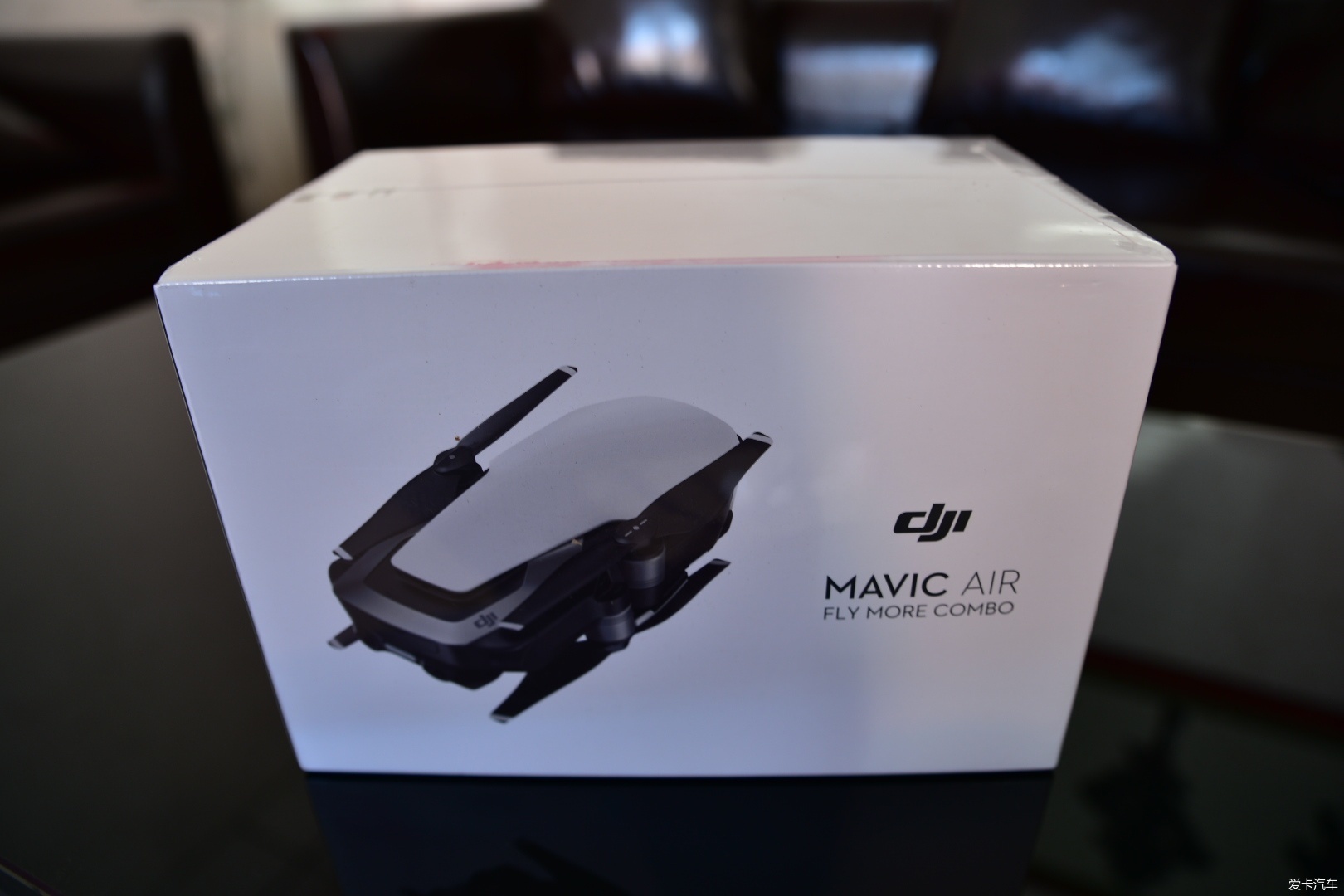 小巧无人机开箱
