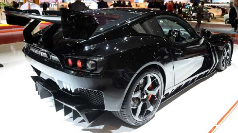 英国的小众超跑ginettaakula鲨鱼搭载60lv8自然吸气引擎匹配6速序列式