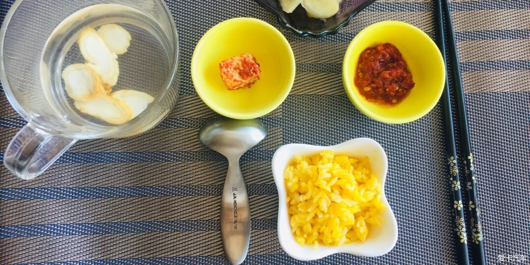 剩米饭华丽丽的转身——黄金炒饭#吃饭要积极##随手拍#