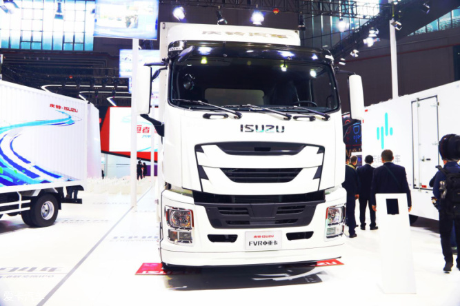 勇担高效物流先锋庆铃五十铃fvr中重卡续写信赖传奇