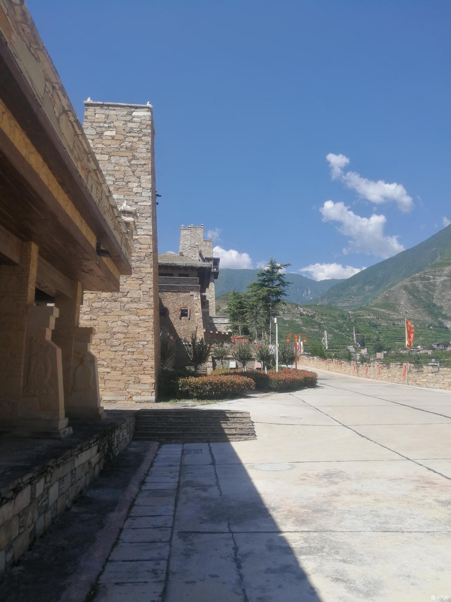 爱卡汽车湖北分会川西自驾游羌寨汶川游